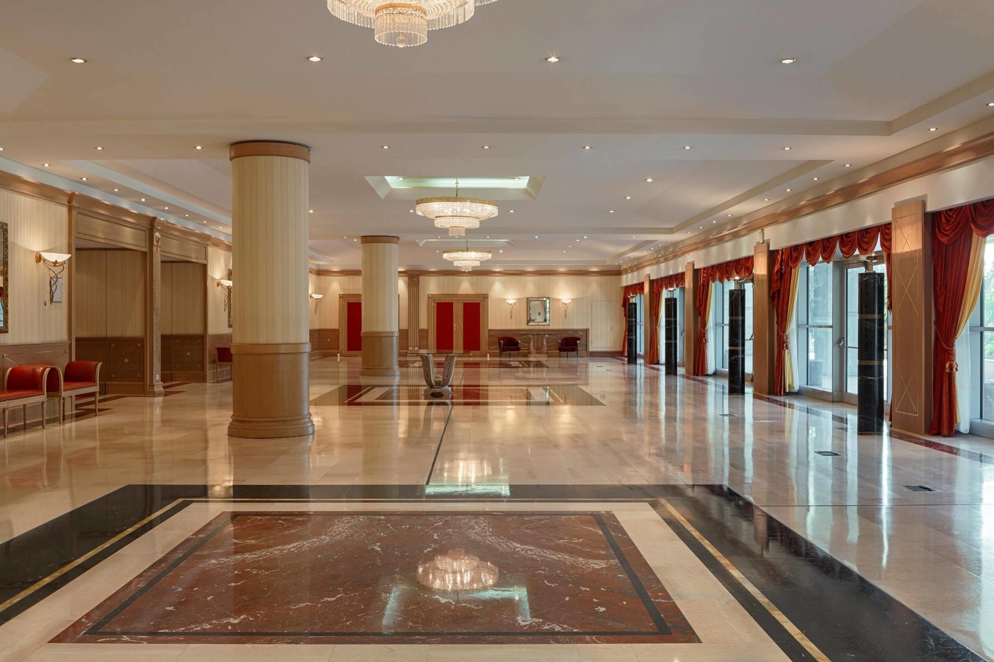 Sheraton Oran Hotel&Towers Exterior foto